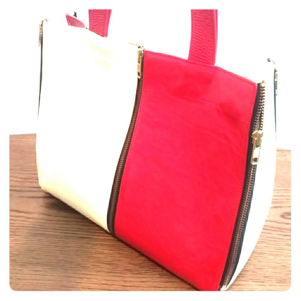 Bella Mondini Handbag